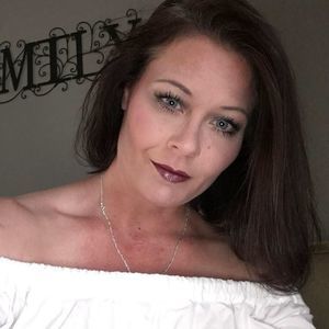 Meet your Posher, Kelli
